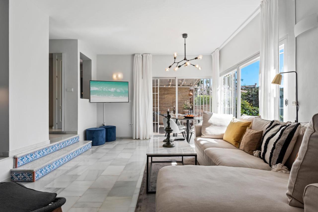 Stunning Townhouse With Pool In Riviera Del Sol By Costarentals - Ref 199 Sitio de Calahonda Екстериор снимка